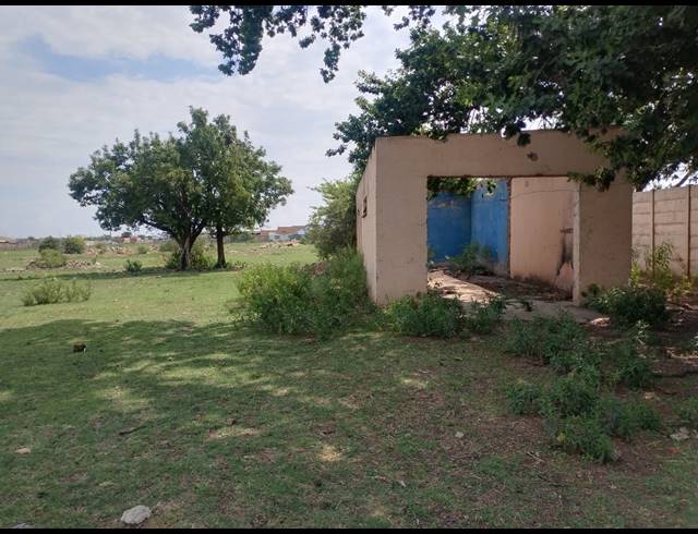 20,206M² VACANT LAND FOR SALE IN ROODS GARDENS